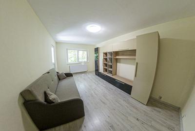 Apartament 3 camere, decomandat, Girocului, 380 euro! - 1