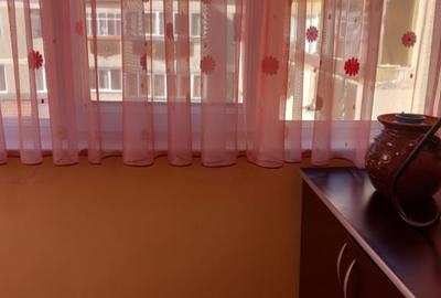 Închiriez apartament tip AN, în zona Rogerius(lângă p-ță) - 2