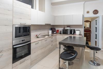 Pensiune Turistica cu Sala de Mese + Casa de Locuit in Cristesti - 18