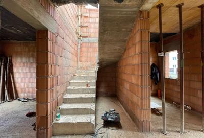 Duplex cu 5 camere în Urseni