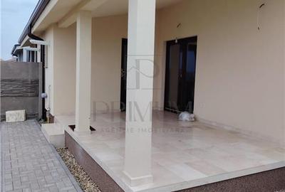 Duplex cu 3 camere în Moșnița Nouă