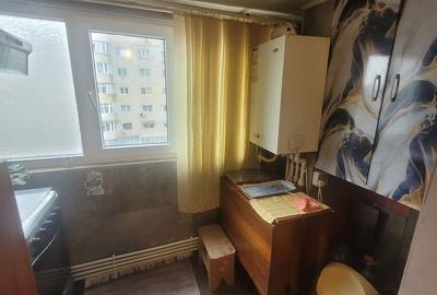 APARTAMENT 3 CAMERE DECOMANDAT NAVODARI ZONA SUD - 8