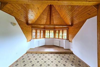 Casa / Vila / Conac Breaza 15 camere + - 15