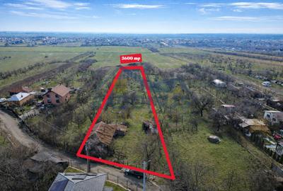 Teren Construcții intravilan de 3600 mp, în Cocoșești