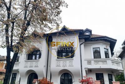 Duplex cu 11 camere în Capitale