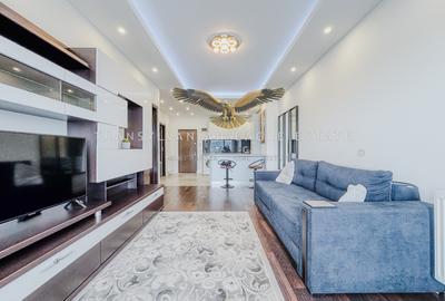 Apartament cu 2 camere semidecomandat, mobilat în Central