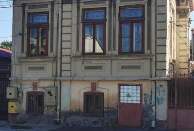 Casa Demisol si Etaj construiti=150 mp, Ultracentral -indiviziune - 4