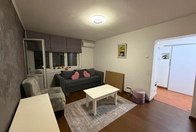 Apartament cu 2 camere semidecomandat, mobilat în Titan