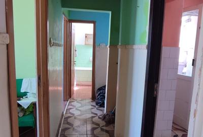 Ap. 3dec. Micro 38, etaj 3, 68mp - 4