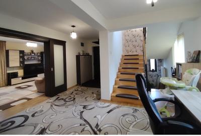 Casă individuală cu 5 camere în Horpaz