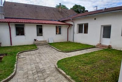 Casa cu 2 corpuri si 190 m2 s.utila in Valea Cenchii