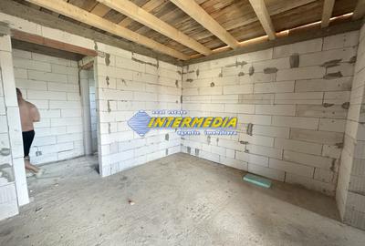 Casa in Rosu Teren 570 mp sau 1134 mp Terasa mare imprejmuit Barabant Alba - 6