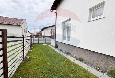 Casa moderna de vanzare in Bavaria Park cu priveliste la muntii Fagars - 16