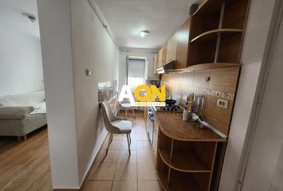 De vanzare apartament 3 camere zona Cetate - 6