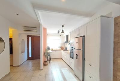 Casa de vanzare American Village, 5 camere, renovata, parcari, statie EV - 3