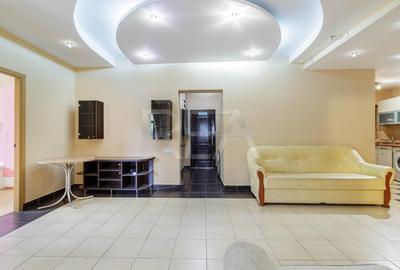 Apartament cu 3 camere decomandat, mobilat în Unirii