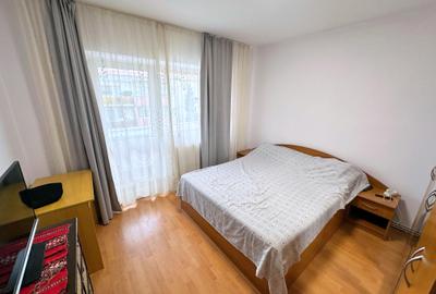 Apartament cu 3 camere decomandat, mobilat în Zorilor