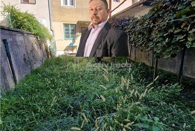 Resita Casa 5 Cam D-P-Etj.1 si Curte - 1