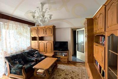 Apartament cu 2 camere semidecomandat, mobilat în Central