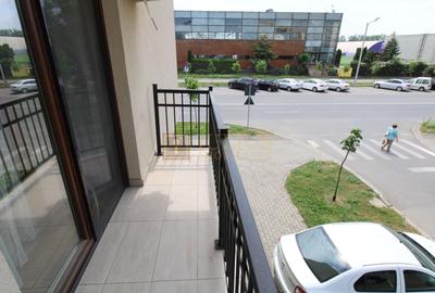 Stadion/Complex Studentesc;3 camere, 2 dormitoare egale, centrala proprie si AC. - 22
