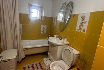 Apartament cu 3 camere, decomandat, etajul 3/4, zona Nicolina - 8