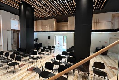 Spatiu deosebit 13 Septembrie - Palatul Parlamentului - 1