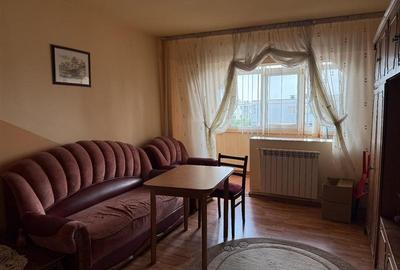 Apartament cu 4 camere zona  9 Mai - 7