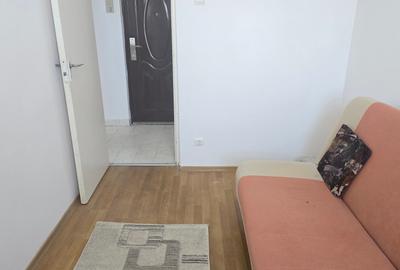 Vand apartament 3 camere in Deva, zona Scarisoara (Astoria), etaj 3, - 5