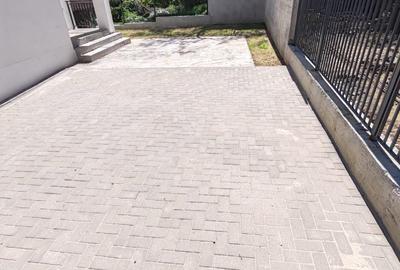 Duplex semifinisat, zona Tautiului Floresti - 7