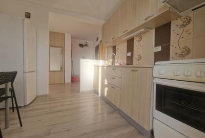 Navodari (Sud)- 2 camere decomandate, centrala gaze, liber -65.000euro - 22