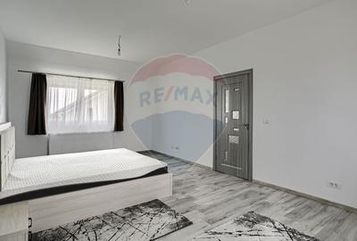 Casă de închiriat în cartierul Athena, zona 6 Vânători - 14