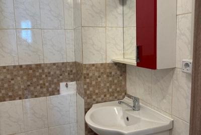 Apartament 3 camere si 2 bai de vanzare, str. Calugareni, Bacau-NORD - 18