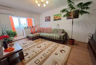 Apartament cu 3 camere decomandat în Dristor