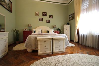 Apartament cu 3 camere nedecomandat, mobilat în Ultracentral