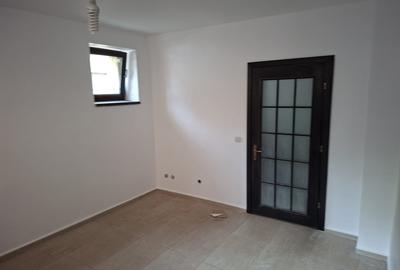 Inchiriez Apartament 3 camere  Ideal Birou - zona Parcul Izvor - Casa Poporului - 8