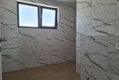 Casă nouă 4, camere în Odăi- Otopeni – 125 mp utili, curte 250 mp, zona buna. - 36
