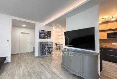 Apartament cu 3 camere semidecomandat, mobilat în Dumbrăvița