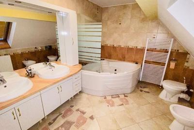 Casă de vânzare în centrul Hălchiu - 9
