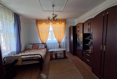 Casa zona centrala in Chinteni teren 1431 mp - 2