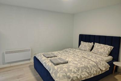 Chirie: apartament ultracentral, 3 camere 450 E neg. Comision 50% - 3