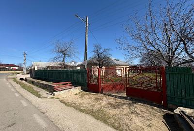 Casa - teren 2200 mp - Urechesti - De Vanzare - 1
