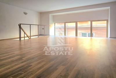 Spatiul comercial central - 8