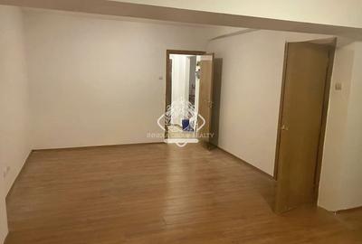 Garsoniera 32mp | Universitate - Regina Elisabeta | Bloc 1960 - 1