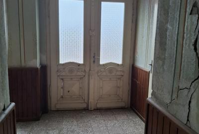 Casa din caramida pentru renovat  3 camere in Nadlac - 5