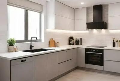 Apartament 3 camere, terasa 65 mp, curte 104 mp, bloc nou, metrou - 3