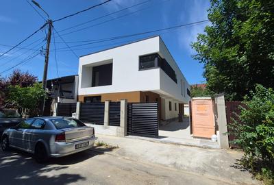 VILA SUPERBA CU 5 CAMERE AMPLASATA IDEAL - 45