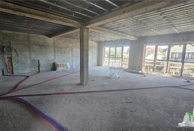 Cladire 240mp cu 2 spatii comerciale la inchiriat in centru Domnesti - 2