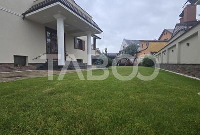 Casa individuala de vanzare 10 camere 691mp teren si garaj zona Lupeni - 2