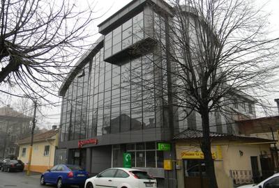 BIROURI/CABINETE MEDICALE  MOBILATE-Pretul include toate utilitatile - 1