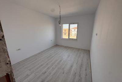 DUPLEX DESPARTIT, SUPRAFATA GENEROASA , TOATE UTILITATILE - 12